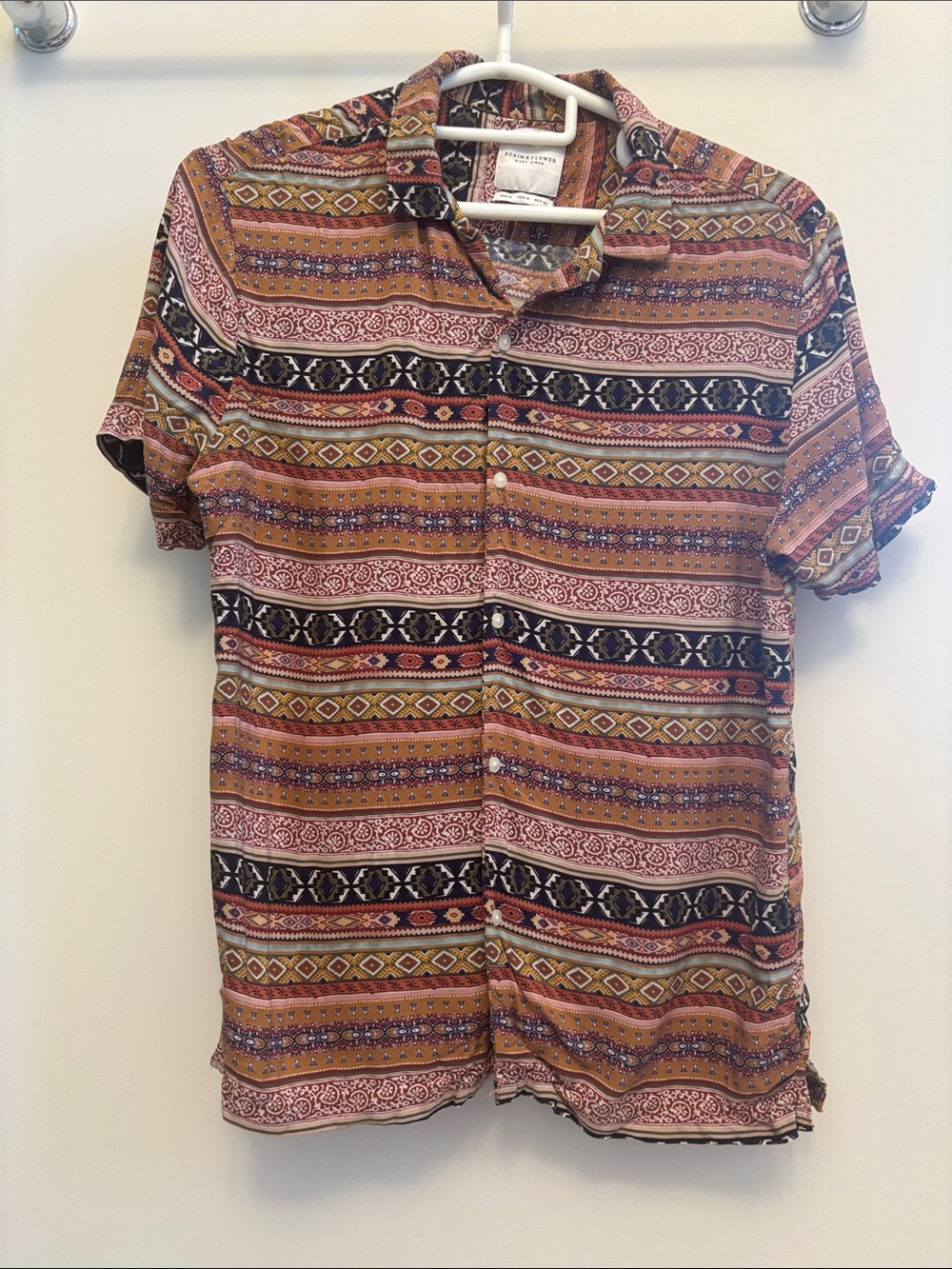 Casual Short-Sleeve Button-Down Shirt - Rust Multi Pattern